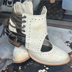 Freebird Desert 9 Cream Used Great Condition Minor Scuffs Come As Distressed By Freebird Freebird Shoes, Desert Fashion, Bootie Boots, Fashion Shoes, Ankle Boots, Women Shoes, Cream, Boots, Women Shopping