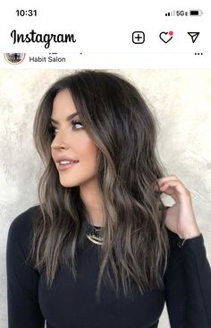 Money Piece Hair Subtle, Short Black Hair With Dimension, Trendy Brunette Hair 2023, Tones Of Brown Hair Shades, Winter Brown Hair Color Low Lights, Fall Hair Ideas For Brunettes Dark Brown, Tia Rachel Hair, Brown Hair With Brown Money Piece, Dark Brown Hair With Depth