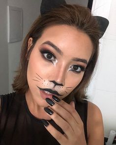 Cat Costume Makeup, Halloween Women Makeup, Black Cat Makeup, Cat Face Makeup, Simple Cat Makeup, Black Cat Halloween Costume, Cat Halloween Makeup, Holloween Makeup, Cat Makeup Halloween