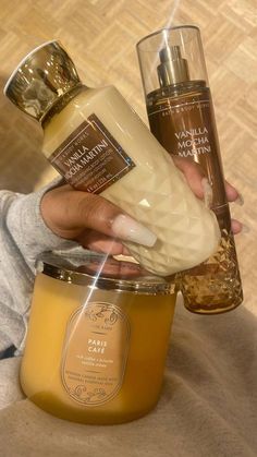 Vanilla Mocha Martini, Mocha Martini, Profumo Victoria Secret, Haut Routine, Body Hygiene, Bath And Body Works Perfume, Shower Skin Care, Body Smells, Pretty Skin Care