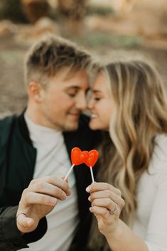 Valentine's Day Couples Photoshoot - Southern Utah Photographer Valentine’s Photoshoot Couples, Valentine's Couples Pictures, Cute Valentines Day Pictures Couples, Valentine Engagement Pictures, Valentines Mini Session Ideas Outdoor, Valentine Pictures Couples