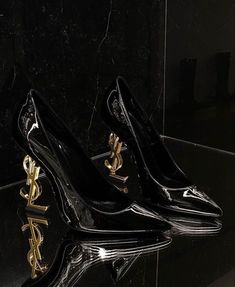 Ysl Aesthetic, Baju Kahwin, Heels Aesthetic, Dr Shoes, Rich Girl Aesthetic, Ysl Heels, Dark Feminine Aesthetic, Classy Aesthetic, Feminine Aesthetic