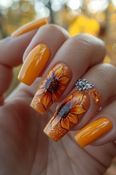 Nail Art Fall Designs, Fall Nails For A Wedding, Gel Nail Designs Fall Colors, Fingernail Designs Fall, Cute Fall Nail Designs Acrylics, Autumn Sunflower Nails, Nail Art Ideas For Fall, New Fall Nail Designs, Short Fall Nail Designs Autumn