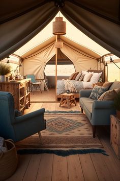 Camping gone glam with glamping decor Glamping Decor, Homes Design Ideas, Unique Glamping, Caravan Living, Glamping Ideas