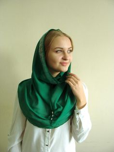 Infinity scarf emerald Chiffon, Green hijab, catholic veil, chapel scarf, stone hijab,Modern hijab, Abaya Scarf, Green Scarf Hijab, Airy Decor, Green Hijab, Green Silk Shawl Scarf, Georgette Scarf Hijab, Luxury Green Shawl Scarves, Under Scarf, Green Bohemian Scarf One Size