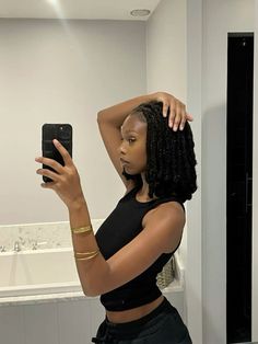 Black Afro Hairstyles, Natural Hairstyles Black Women, Invisible Locs, Black Women Natural Hairstyles, Short Locs Hairstyles, Protective Hairstyles Braids, Pretty Braided Hairstyles