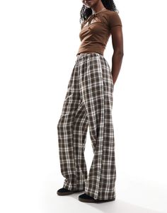 Pants by Bershka Today's uniform Check design Mid rise Elasticated waistband Side pockets Wide-legged Checkered Trousers, Check Pants, Uniform Pants, Check Design, Shorts Co Ord, Pantalon Large, Maxi Dress Trend, Petite Maternity, Plus Size Pregnancy