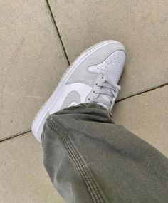 Wearing nike dunk Grey fog Sole Sisters, Shoe Ideas, Fabulous Shoes, Nike Dunk, Sneakers Shoes, Nike Dunks, Sneaker Head, Fashion Inspo Outfits, Sandals Heels