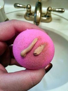 Diy Beauty Blender, Спонж Beauty Blender, Beauty Blender How To Use, Make Makeup, Beauty Blender, All Things Beauty, Makeup Skin Care, Beauty Secrets, Beauty Make Up