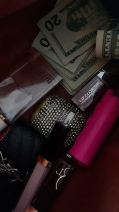 Muha Meds Disposable, Rolling Up Aesthic, Purse With Money, Pink Baddie, Dump Ideas, Pink Lifestyle, Purse Essentials, Things I Want, Handbag Essentials