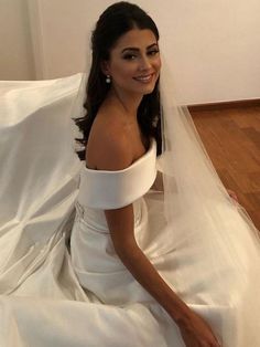 vintage wedding dresses 2021 off the shoulder short sleeve a line satin traditional bridal gowns with sweep train Simple Bride, Modest Wedding Gowns, Satin Wedding Gown, Wedding Dress Belt, Womens Wedding Dresses, Trendy Wedding Dresses, Wedding Dress Fabrics, Wedding Dresses Satin, Ivory Wedding Dress