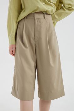 These wide leg carpris pants drape and move with your legs. Crop pants are ideal for summer, adding a lively touch for work and everyday errands. Style #: WWSH901 Solid Color Wide-leg Parachute Pants For Summer, Solid Wide-leg Parachute Pants For Summer, Solid Color Summer Wide-leg Parachute Pants, Spring Baggy Wide-leg Parachute Pants, Solid Color Wide Leg Parachute Pants For Spring, Summer Wide Leg Solid Parachute Pants, Summer Wide Leg Relaxed Fit Capris, Cotton Ankle-length Culottes In Solid Color, Versatile Cropped Wide Leg Pants