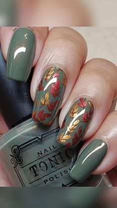 Fall Gel Nails, Fall Nail Art Designs, Cute Nails For Fall, Gold Nail, Thanksgiving Nails, Fall Nail Art, Autumn Nails, Fancy Nails, Creative Nails