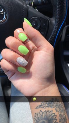 Key Lime Dip, Lime Dip, Lime Nails, Lime Green Nails, Red Acrylic Nails, Dip Nails, Work Nails, Short Square Acrylic Nails