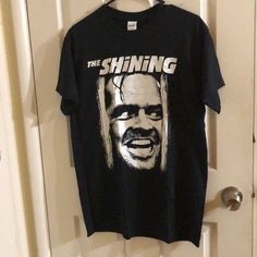 Here’s Johnny! Men’s/ Unisex T-Shirt. Black, One Sided. New Without Tags. Washed Black Band Merch T-shirt, Tshirts Hot Topic, Affordable Black Horror T-shirt, Horror Graphic Print Short Sleeve T-shirt, Black Cotton Horror T-shirt, The Shining, One Sided, Hot Topic, Unisex T Shirt