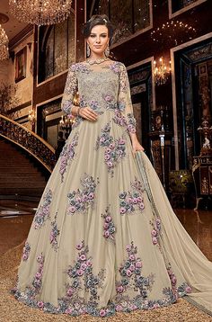 Wedding Anarkali, Anarkali Tops, Suit Anarkali, Designer Salwar Kameez, Anarkali Salwar, Abaya Style, Designer Anarkali, Anarkali Gown, Wedding Dresses For Girls