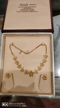 Simple Necleses Jewelry Gold Indian, Simple Gold Neckles, Trending Gold Necklace Designs, Trending Gold Jewellery, Necklace Design Ideas, Gold Neckles, Gold Necklace Design, Women Gold Necklace, Necklace For Everyday