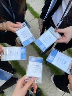 Five delegates holding their badges at the Paris Model United Nations Un Conference, Psychology Business, Studera Motivation, My Future Job, College Motivation, Vision Board Images, Career Vision Board, Dream Vision Board