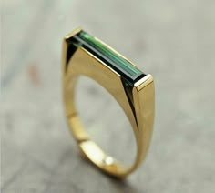 (1) Emerald Engagement Rings - Durham Rose Smaragd Ring, Emerald Engagement Ring, Modern Jewelry, Bling Bling, Ring Verlobung, Amazing Jewelry, Ring Designs, Jewelry Inspiration