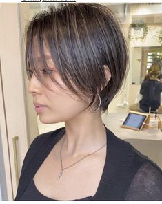 Stylish Short Hair, Edgy Short Hair, Fine Hair, Short Hair, Hair Makeup, Short Hair Styles, Hair Cuts, Hair Styles, Makeup