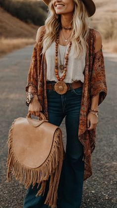 Layering Boho Outfits, Boho Outfits Ideas, Western Wear Women's Outfits, 2024 Fall Outfit Ideas, Boho 2024 Fashion, Boho Western Outfits Plus Size, Boho Outfits Jeans, Western Boho Outfits Women, Boho Edgy Outfits