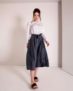 "Wide, sweeping culottes tailored from Lithuanian softened linen fabric boast an airy, skirtlike silhouette that's both easy and chic. FABRIC: 100% softened Lithuanian linen COLOR: Please choose the desired color from the side menu. STYLE: Softened linen culotte pants with belt, folds on the front and side pockets. Also features a zipper on the front. If you need a different style, length or color, please contact us. SIZE CHART: 2 US/ 6 AU/ 34 EU: Bust 31.5\" (80 cm) , Waist 23\" (59 cm), Hips 3 Wide Linen Pants, Linen Sleepwear, Natural Linen Dress, Navy Striped Shirt, Pants For Woman, Casual Chic Summer, Pants With Belt, Balloon Pants, Culotte Pants