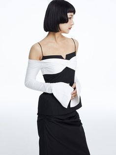 Material: 100% Cotton
Model: 165cm/46kg Wearing size S



Length
bust
Sleeve Length


S
13cm
74-86cm
58cm


M
14cm
78-90cm
59cm Fitted Off-shoulder Top With Built-in Bra, Elegant Off-shoulder Bodycon Top, Fitted Long Sleeve Top With Built-in Bra, Chic High Stretch Off-shoulder Tops, Elegant Long Sleeve Tops With Built-in Bra, Chic Long Sleeve Tops With Built-in Bra, Chic High Stretch Top With Built-in Bra, Chic Top With Built-in Bra, Fitted Foldover Top Blouse For Summer