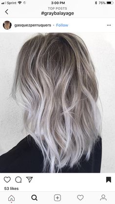 Grey Baylage Hair Ash Blonde, Short Hair Platinum Balayage, Icey Balayage Hair, Balayage Bangs, Blonde Tumblr, Blonde Sombre, Blonde Bayalage, Cold Blonde, Blonde Ombre Hair