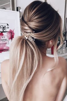 Ponytail Inspiration, Bridal Ponytail, Wedding Hair Trends, Heatless Hair, Rustic Wedding Decorations, Hair 2018, Christmas Hairstyles, Hair Curler