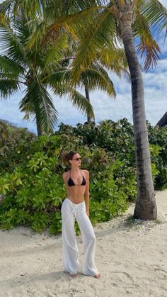 #beach #vacation #beachvacation #summertime Tulum Outfits, Isabelle Mathers, Beach Fits, Vacation Pictures, Beach Poses, Summer Inspo, Summer Photos