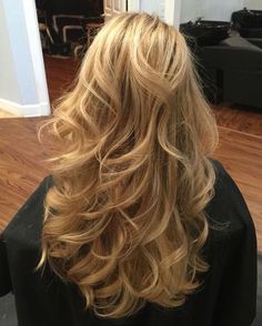 Large Curls Long Hair, Soulmate Sketch, Find Your Soulmate, Blowout Hair, Blonde Hair Looks, Penteado Cabelo Curto, Soul Mate