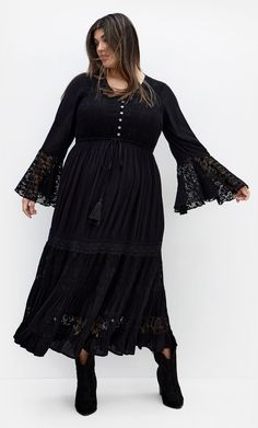 Tisha Lace Maxi Dress - black Plus Size Witch Fashion, Plus Size Grunge Fashion, Plus Size Witch, Dark Boho Fashion, Plus Size Grunge, Spooky Wedding, Plus Size Lace Dress, Dark Boho, Denim Short Dresses