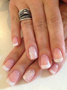 Outfits From Khols, Pale Skin Nail Ideas, Mother Of The Bride Nails Ideas Mom, Short Classy Nails Gel, Gel French Manicure, Unghie Sfumate, French Manicure Designs, Nice Nails, Gel Nail Design