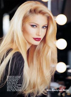 Kirsty Hume, 90s Model, 90s Supermodels, Glam Hair, 90s Hairstyles, Gisele Bündchen, Linda Evangelista, Claudia Schiffer, Long Blonde