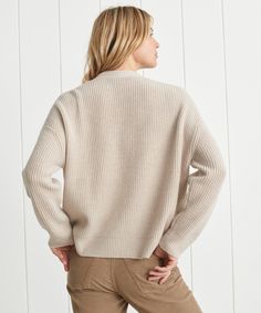 Cropped Cashmere Cocoon Cardigan Oatmeal Everyone's favorite cardigan in a slightly cropped fit. Just as versatile as its non-cropped iteration, this cardigan is perfect for any styling inclination: worn over a skirt, with jeans and a t-shirt, or with a simple bralette for a night out. Beige Cropped Cardigan Outfit, Jenni Kayne Cocoon Cardigan Outfit, Cream Cropped Cardigan, Chic Cropped Textured Knit Cardigan, Jenni Kayne Cashmere Cocoon Cardigan, Cocoon Cardigan, Jenni Kayne, Old Sweater, Beige Sweater