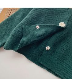 Style: commuting Size: one size Color: white, green, black Hong Kong Style, Matching Top, White Green, Color Matching, Knitted Scarf, Hong Kong, Style Casual, Korean Fashion, Color White