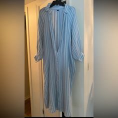 Never Worn, Soft Material. Perfect Condition. Just Didn’t Fit The Way I Wanted It To Casual Long Sleeve Maxi Dress For Daytime, Button Down Dress, Navy Dresses, Old Navy Dresses, Xl Dress, Navy White, Soft Material, Navy And White, White Blue