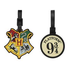 Enhance your travel experience with the Harry Potter Luggage Tag 2-Pack, a must-have for young wizards and witches embarking on their magical adventures. This officially licensed set includes two molded rubber luggage tags, one featuring the iconic Platform 9 3/4 and the other proudly displaying the Hogwarts crest. The Platform 9 3/4 tag measures 80mm x 80mm, while the Hogwarts Crest luggage tag measures 92mm x 90mm, making them the ideal size for identifying your bags with ease. Equipped with b Hogwarts Suitcase, Harry Potter Luggage, Harry Potter Accessories, Harry Potter Set, Cute Animal Quotes, Magical Accessories, Hogwarts Crest, Harry Potter Hogwarts, Luggage Accessories