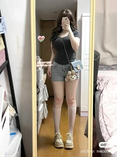 Chubby Fashion Outfits Korean, Chubby Fashion Outfits, Acubi Outfits, Fashion Outfits Korean, Casual College Outfits, Cute Dress Outfits, Comfy Outfit