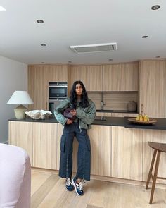 Monikh on Instagram: “Cargo pants are back from the tailors and I’m so happy with the fit - taken in at the waist so they sit higher, taken up at the hem as I’m…” 2023 Cargo Pants, Spring Inspo, Cargo Pants Outfit, Fire Fits, Trending Sneakers, Hot Mess, Fashion People, So Happy