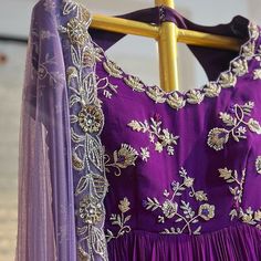 Maggam Dress Designs, Designer Frocks, Frock Models, Khatli Work, Anarkali Dresses, Silk Kurti, Kurti Neck, Saree Blouse Patterns