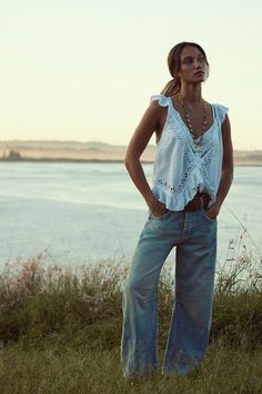 Relaxed Fit Outfits Women, Relaxed Country Outfit, Cool Country Outfits, Boho Modern Style, Beachy Work Outfits, Country Woman Outfits, Round Top Texas Outfits, Rodeo Chic Outfits, Free People Inspired Outfits