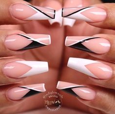 Gel Nails Lines, Nails Lines, Neutral Nail Art Designs, Ring Finger Nails, Latest Nail Designs, Wow Nails, Lines Design, Stylish Nails Designs