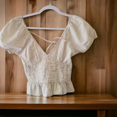 New With Tags Beige Puff Sleeve Top For Brunch, Fitted Cream Top For Brunch, Fitted Cream Tops For Brunch, Fitted Cream Puff Sleeve Top For Spring, Flare Shirt, White Lace Crop Top, Satin Crop Top, T Shirt Crop Top, Angel Print