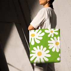 Please note the ownership of the design and photo of Green Background Irregular Daisy Canvas Tote Bag belongs to Frank who licensed Feblilac to use her work. Any infringement will be retroactively liable. Material: Terylene cotton canvas SIZE: 13.4”x15” or 34x38cm Daisy Canvas, Green Background, Green Backgrounds, Canvas Tote Bag, Canvas Size, Canvas Tote, Size 13, Cotton Canvas, Daisy