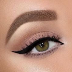 Machiaj Smokey Eyes, Everyday Eyeshadow, Evening Eye Makeup, Make Up Designs, Makeup Mac, Makeup Tutorial Eyeliner, Natural Eyeshadow