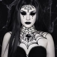 Queen Makeup Halloween, Spider Queen Makeup, Spider Woman Halloween, Halloween Spider Makeup, Spider Web Makeup, Halloween Makeup Artist, Spider Costume