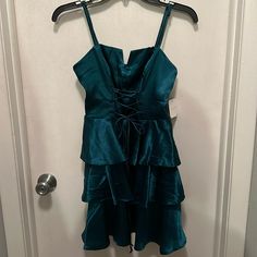 Hunter Green Altar’d State 3 Tiered Mini Dress Sz Xs Nwt Perfect Party Dress Corset Tie In Front Waist 13” Length Approximately 31” Prom Midi Mini Dress With Ruffles, Green Satin Corset Dress For Party, Fitted Bodice Ruffles Mini Dress For Party Season, Tiered Dress For Prom Season Party, Party Season Mini Dress With Ruffles And Fitted Bodice, Tiered Dress For Prom Season, Party Season Ruffled Mini Dress With Fitted Bodice, Fitted Tiered Mini Dress For Homecoming, Fitted Tiered Mini Dress For Prom