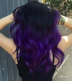 Purple Hair And Black, Dark Purple Hair Color, Purple Ombre Hair, Dark Purple Hair, Blue Ombre Hair, Brown Ombre Hair, Cute Hair Colors, Hair Color Crazy, Lilac Hair