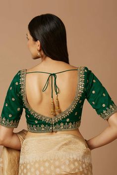 Padded Blouse Designs Back, Elbow Sleeves Design For Blouse, Green Saree Blouse Designs, Padded Blouse Designs, Blouse Back Neck Designs Pattern Fashion, Green Blouse Design, Front Blouse Designs, Tailoring Ideas, Embroidered Saree Blouse